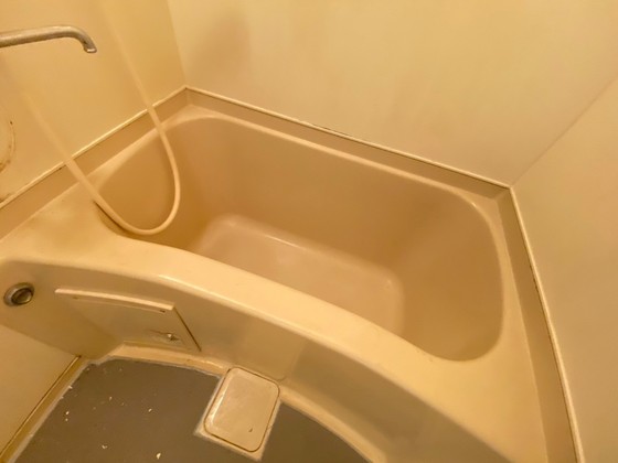 バス・シャワールーム　※改装中の写真です。