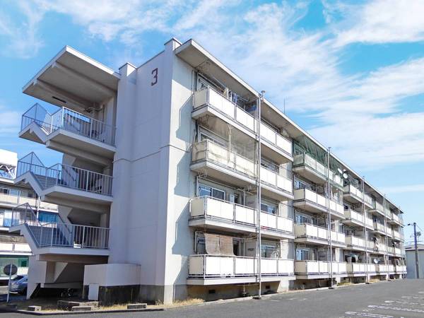 建物外観　きれいな外観です