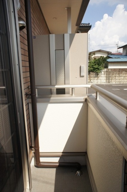 バルコニー　図面と現状に相違がある場合には現状を優先