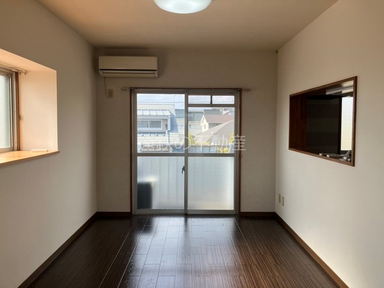 バス・シャワールーム　別部屋の写真です