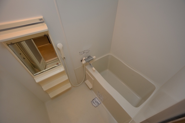 バス・シャワールーム　落ち着く空間のバスルーム♪