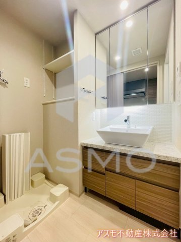 洗面設備　同マンション別部屋　参考写真