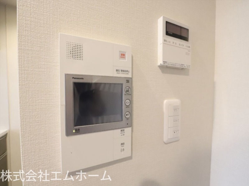 セキュリティ　TVモニター付インターホン