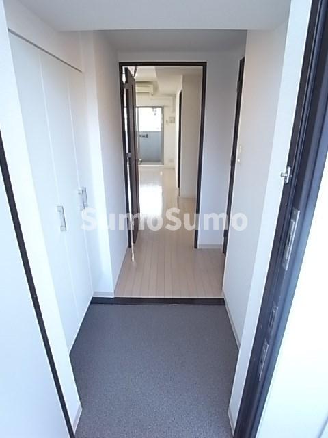 玄関　落ち着いた玄関です