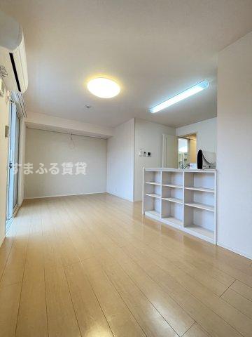 居室・リビング　同仕様　反転タイプ