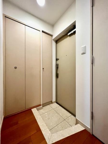 玄関　明るい玄関です