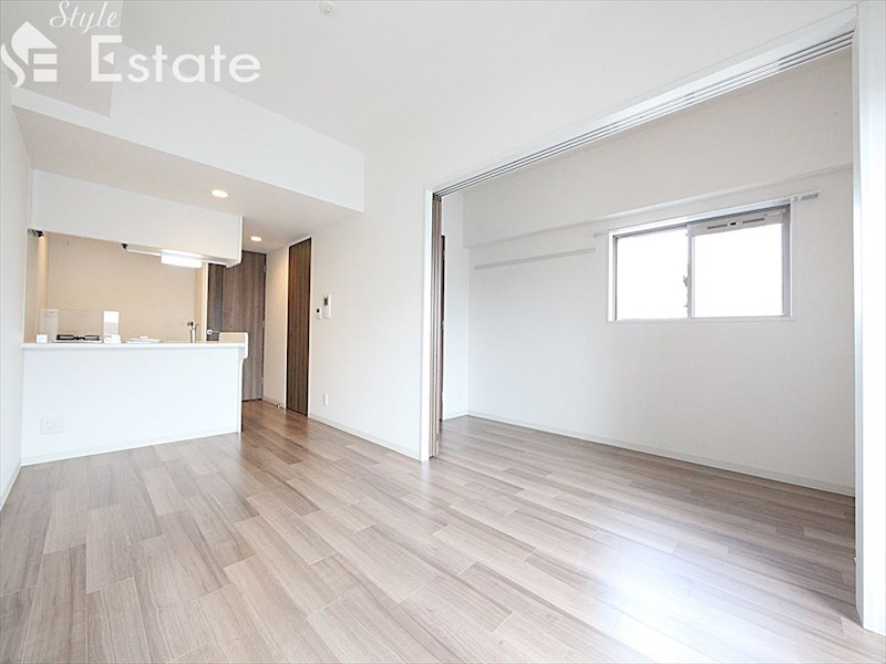 居室・リビング　内装