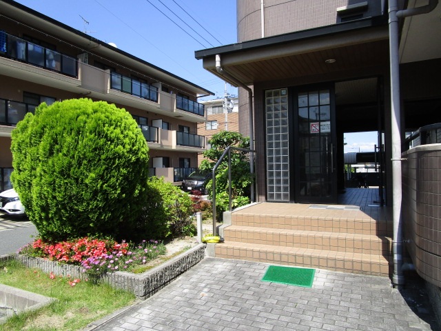 エントランス　エントランス