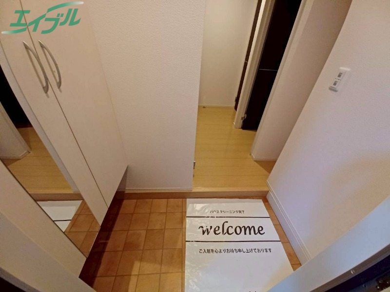 玄関　同型参考写真