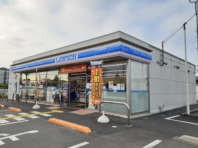 コンビニ　ローソン加須諏訪一丁目店（コンビニ）まで850m