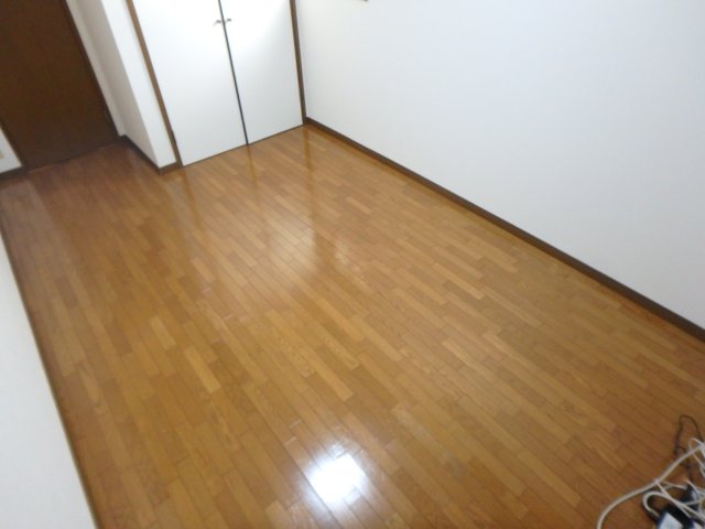 居室・リビング　こちらのリビングで趣味の時間をお楽しみください