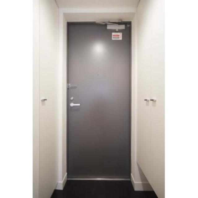 玄関　※写真は同タイプ住戸です。