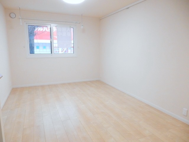 居室・リビング　☆広々とした間取り☆