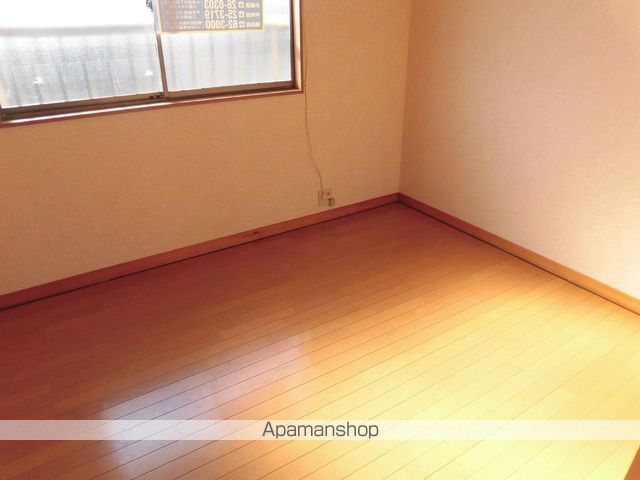 ヒルズキクヨの居間写真