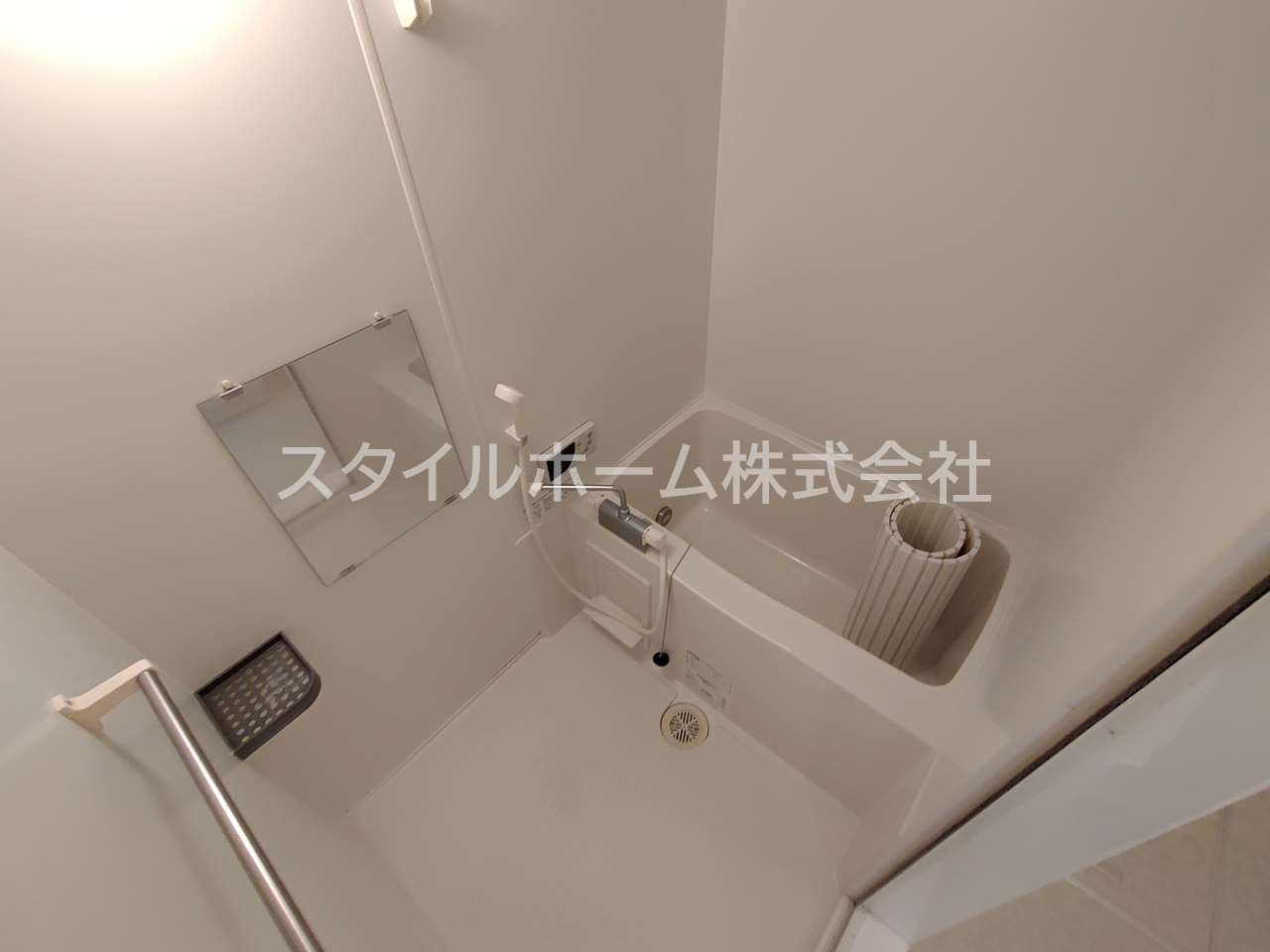 バス・シャワールーム　別部屋写真です。