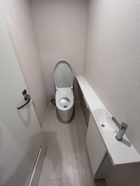 トイレ　落ち着いたトイレです