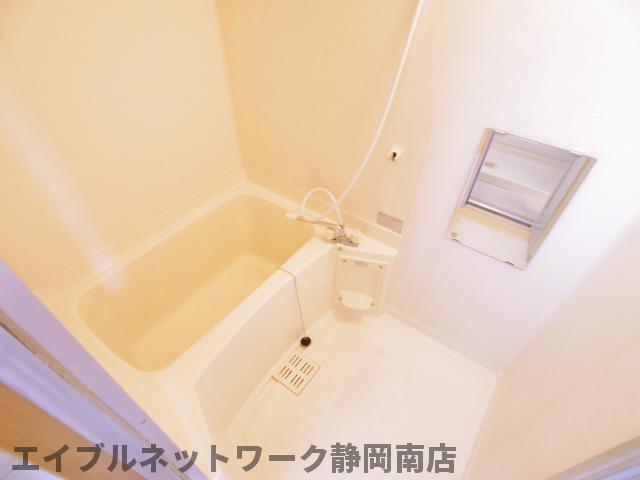 バス・シャワールーム　きれいなお風呂です