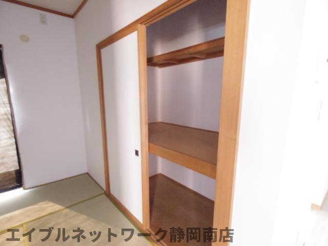 収納　たっぷりとした収納スペースです