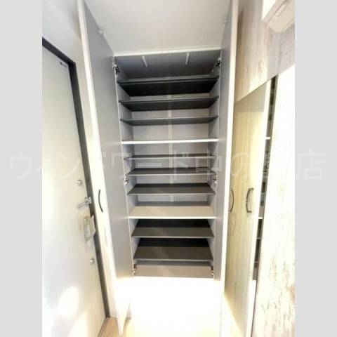 玄関　詳細は、ウィンドワード中の島店までご相談下さい。