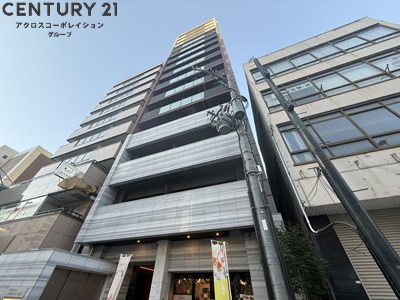 建物外観　オートロックで外部の人間が簡単に出入りできないため安心です。