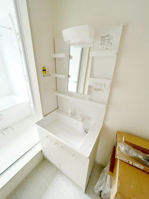 洗面設備　★朝の準備が楽な独立洗面台★