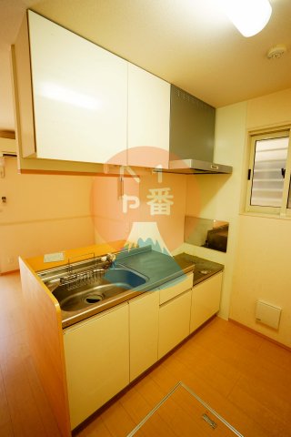 キッチン　キッチンです　※参考写真です