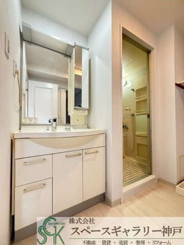 洗面設備　※お部屋により仕様が異なる場合があります※