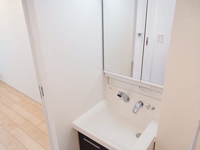 洗面設備　忙しい朝には欠かせない洗面所です♪