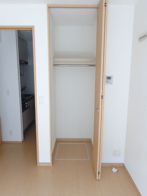 その他設備　収納クローゼット（参考）