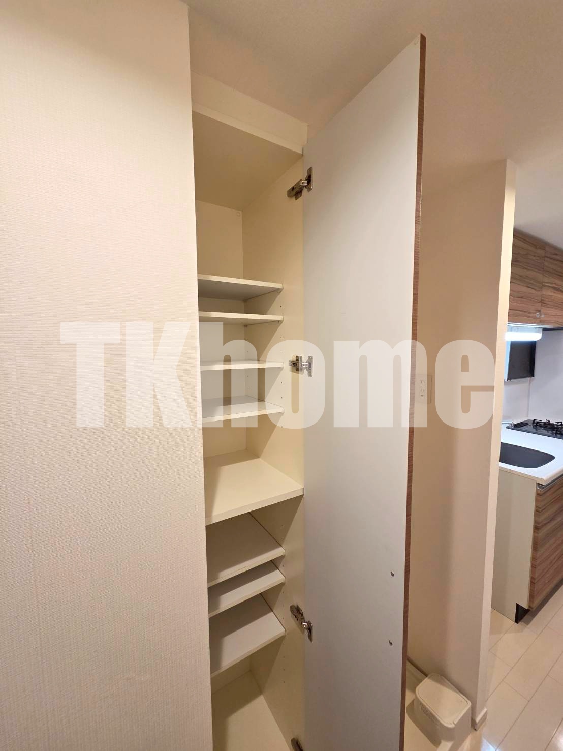 玄関　玄関　※実際のお部屋の画像です