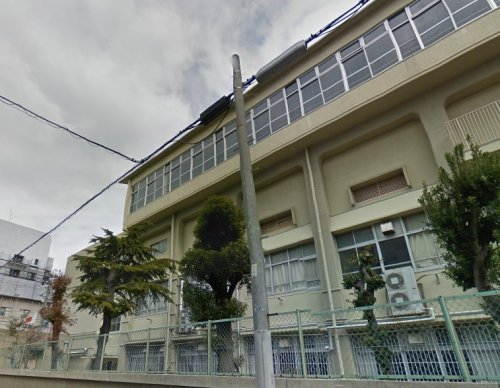中学校　神戸市立鷹取中学校（中学校）まで445m