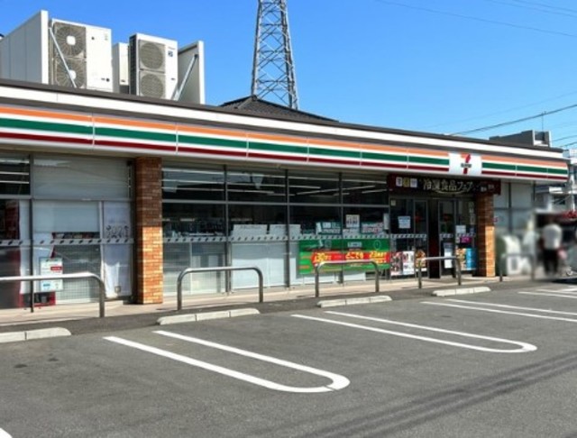 コンビニ　セブンイレブン練馬西大泉6丁目店（コンビニ）まで239m
