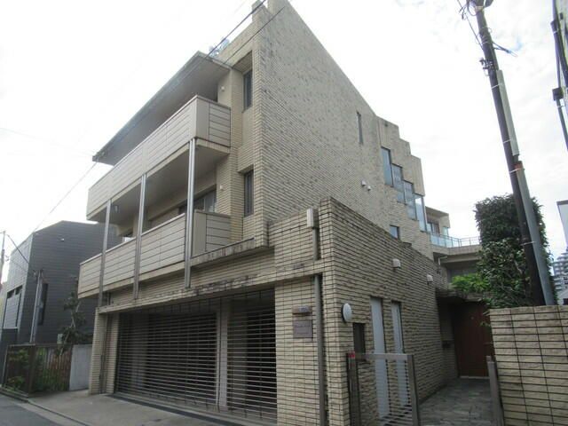 東京メトロ千代田線 代々木公園駅 徒歩11分 築25年