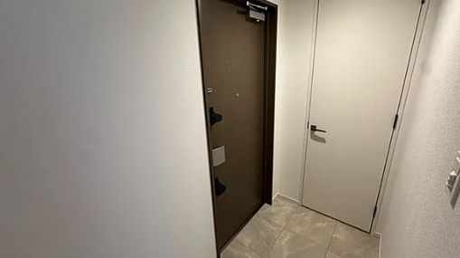 玄関　☆シューズインクローク付きの玄関☆