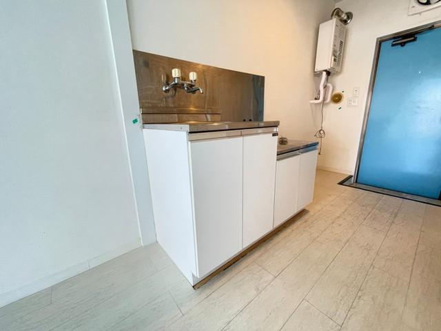 キッチン　※別部屋参考写真※