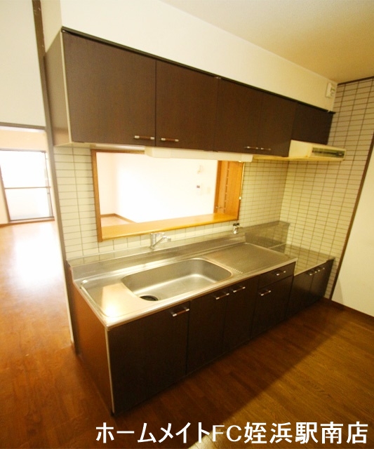 キッチン　★キッチンスペースも広くて便利です♪★※別部屋参考写真