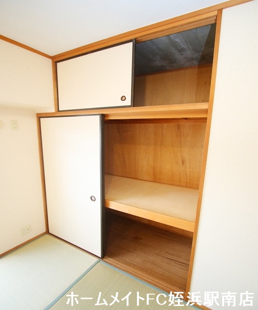 収納　★収納もたくさん物が入りそうですね♪★※別部屋参考写真