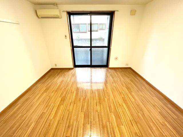 グラードの居間写真