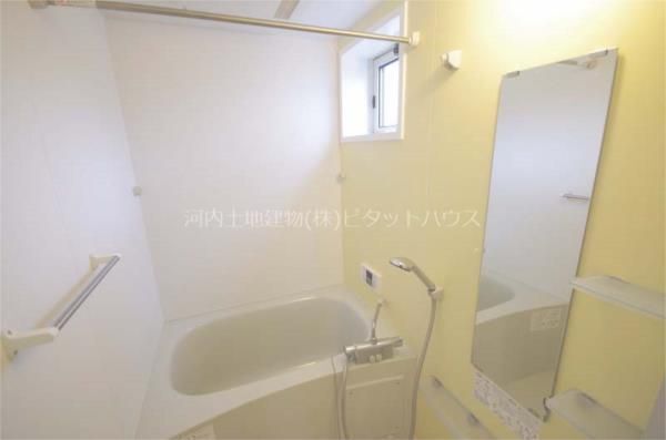 バス・シャワールーム　類似室内