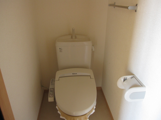 浜松市中央区 2階建 築21年のトイレ写真