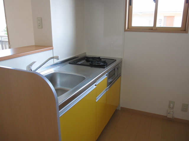 浜松市中央区 2階建 築21年のキッチン写真