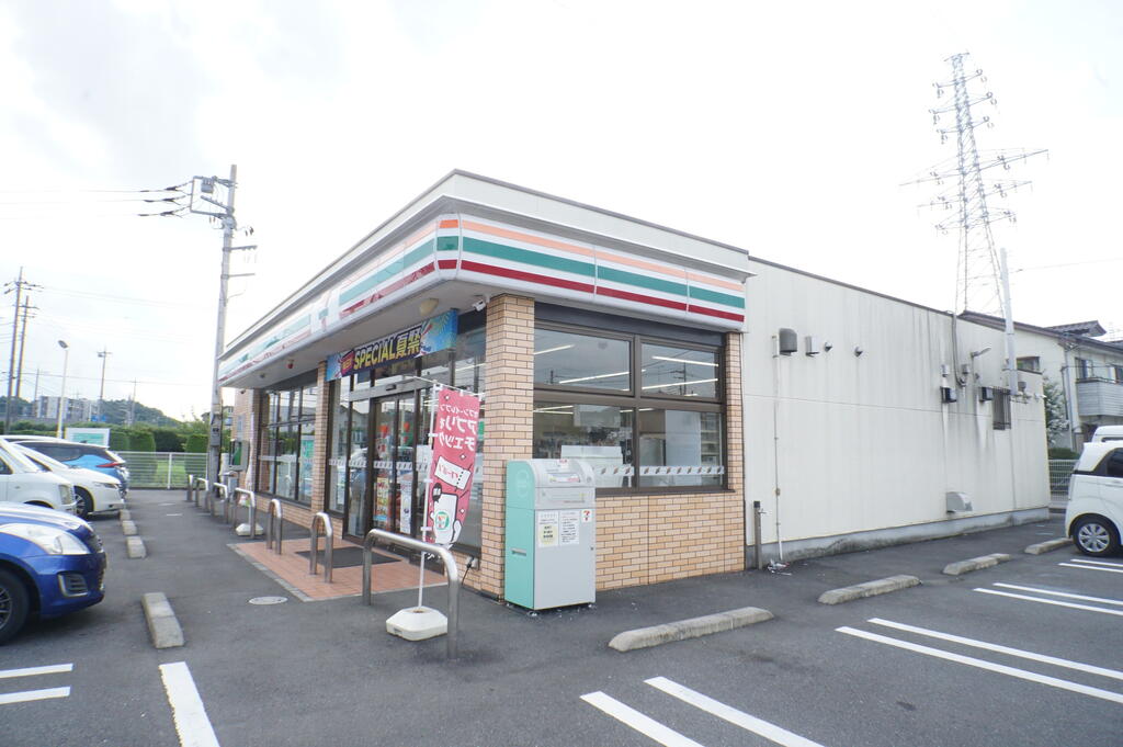 コンビニ　セブンイレブン宇都宮鶴田三の沢店（コンビニ）まで223m