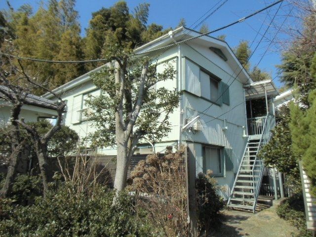 神奈川県横浜市磯子区森４（アパート）の賃貸物件の外観
