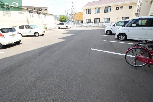 【シティハイツ清水の駐車場】