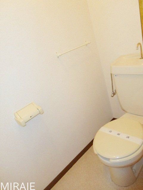 【フローラＫＩＫＵ　Ｂのトイレ】