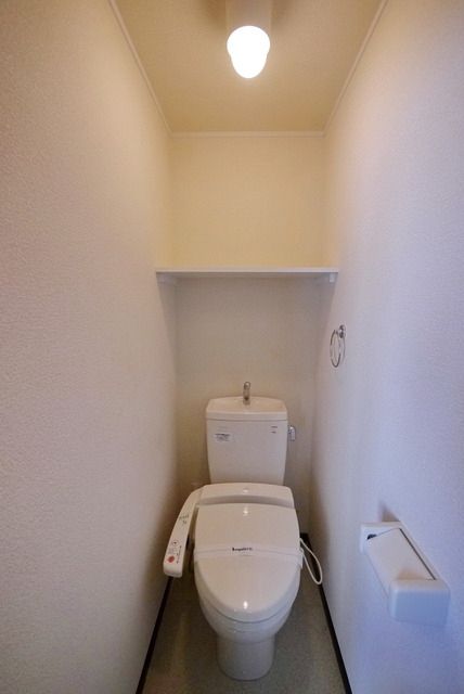 【狭山市根岸のアパートのトイレ】