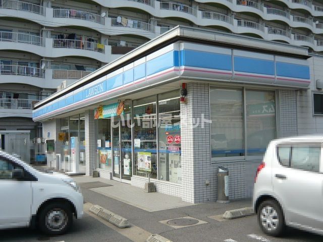 【鹿児島市郡元町のマンションのコンビニ】