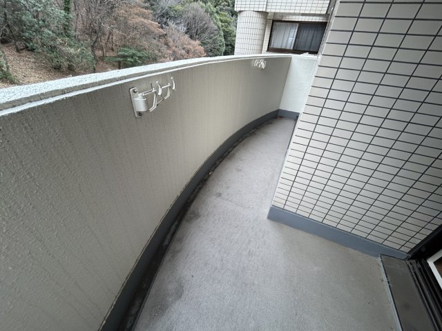 玄関　同物件、別号室のものです。