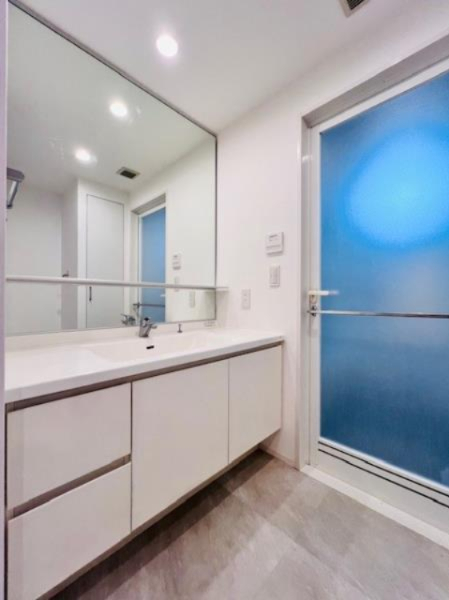 洗面設備　別部屋参考写真