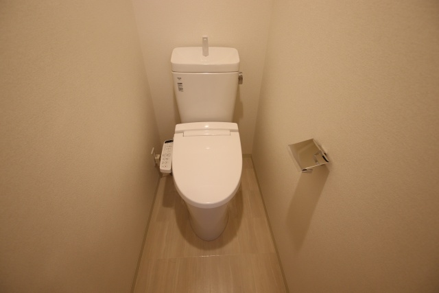 トイレ　※別室の参考写真の為、現況優先です。